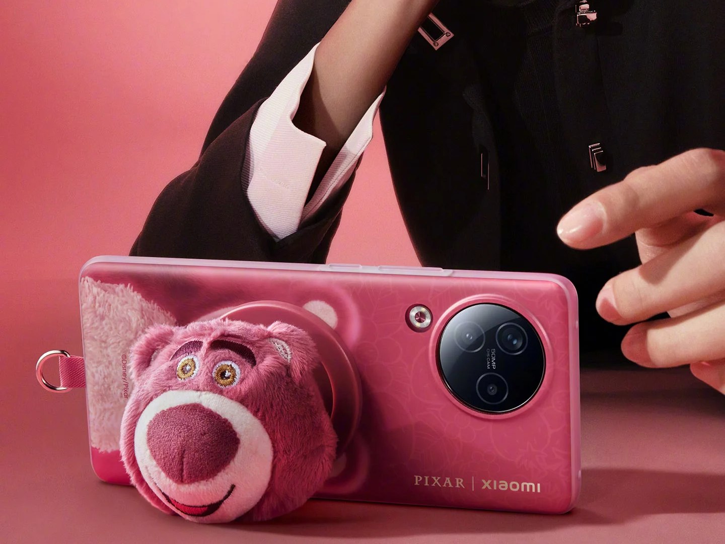 Xiaomi выпустила «плюшевый» смартфон